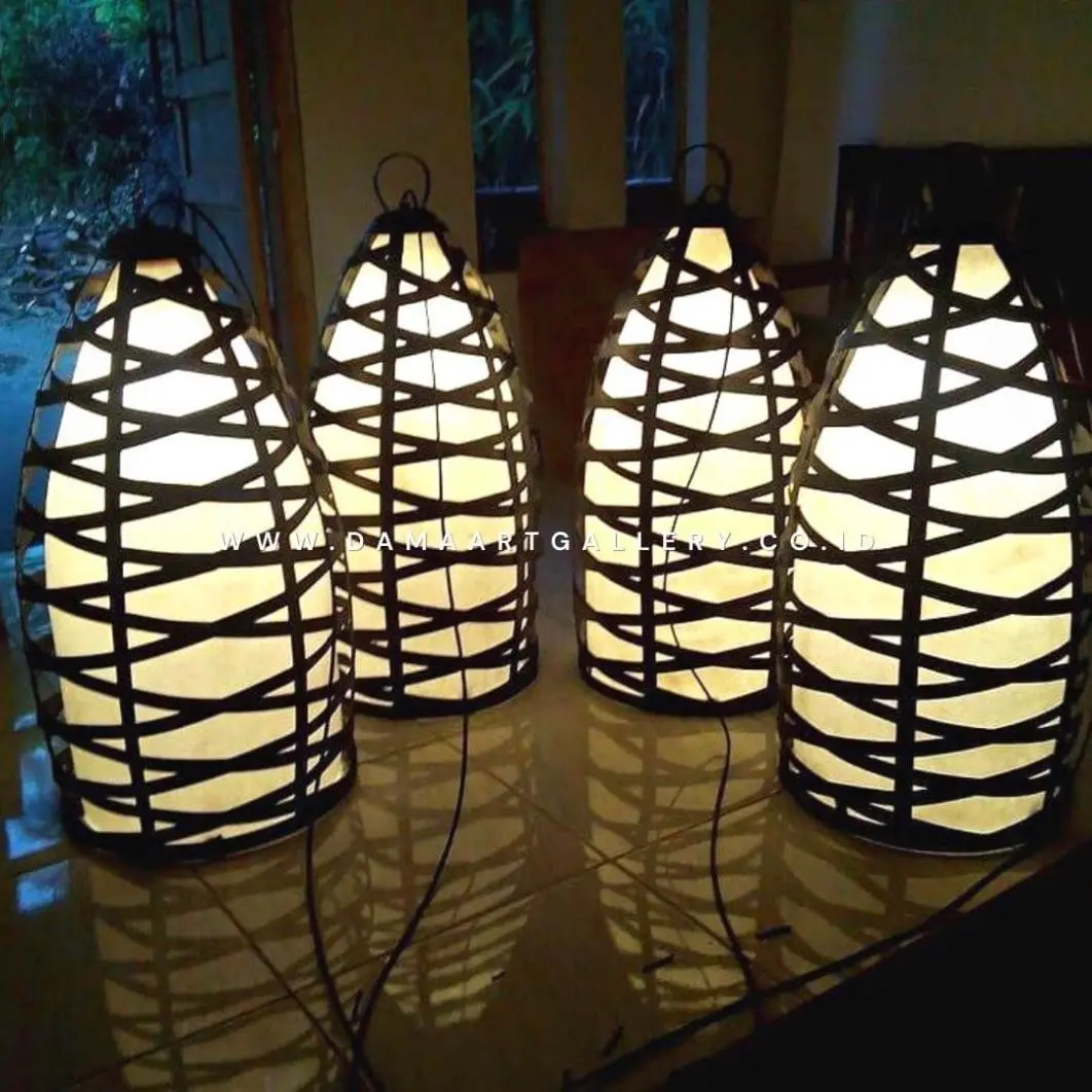 Lampu Taman Tembaga Kuningan
